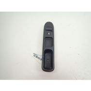 Commande leve-vitre avant droit