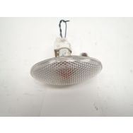 Repetiteur d'aile droit