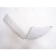 Enjoliveur de calandre droit