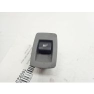 Commande leve-vitre avant droit