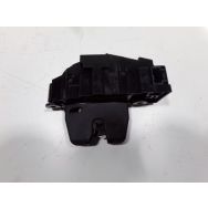 Serrure de coffre arriere