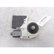 Leve-vitre manuel avant droit