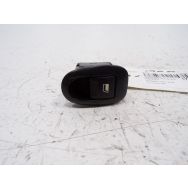 Commande leve-vitre avant gauche