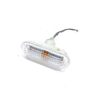 Repetiteur d'aile gauche