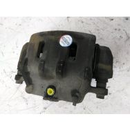 Etrier de frein avant droit