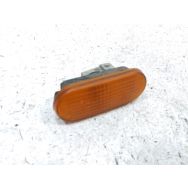 Repetiteur d'aile droit