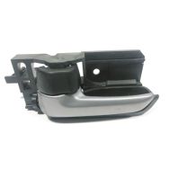 Poignee interieure porte arriere gauche