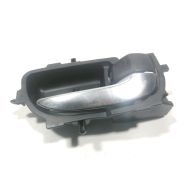 Poignee interieure porte avant droite