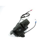 Serrure de porte avant droite