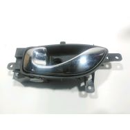 Poignee interieure porte avant gauche