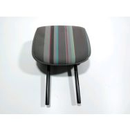 Appui tête avant droit