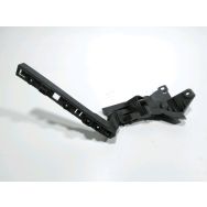 Support gauche de pare-choc arriere