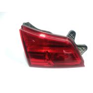 Feu arrière intérieur gauche