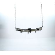 Traverse superieure armature avant