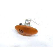 Repetiteur d'aile droit