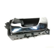 Poignee interieure porte avant gauche