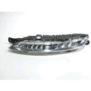 Feu diurne avant gauche