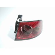 Feu arriere droit