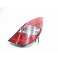Feu arriere droit