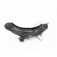 Triangle inférieur avant gauche