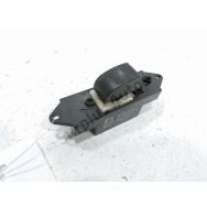 Commande leve-vitre avant droit