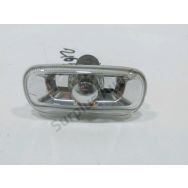 Repetiteur d'aile gauche