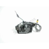 Serrure de porte avant gauche