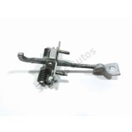 Tirant de porte avant droit