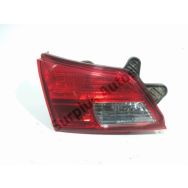 Feu arrière intérieur gauche