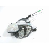 Serrure de porte avant droite