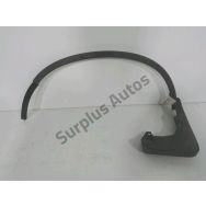 Elargisseur d'aile avant gauche