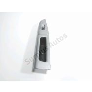 Commande lève-vitre avant droit