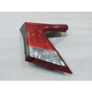 Feu arrière intérieur gauche