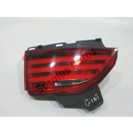 Feu arrière intérieur gauche