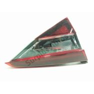 Feu arrière intérieur gauche