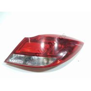 Feu arrière droit