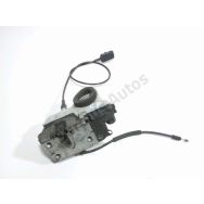 Serrure de porte avant droite