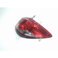 Feu arriere droit
