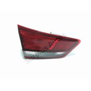 Feu arrière intérieur gauche