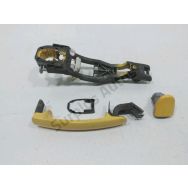 Poignee exterieure avant droite