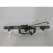 Traverse supérieure armature avant