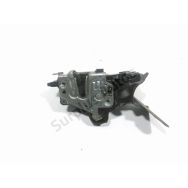 Serrure de porte avant droite