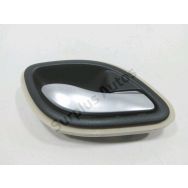 Poignee interieure porte arriere droite