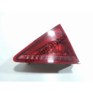 Feu arrière intérieur gauche