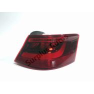 Feu arriere droit
