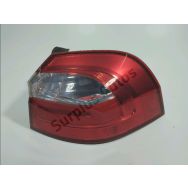 Feu arriere droit
