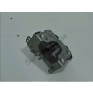 Serrure de porte avant droite