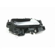 Poignee interieure porte avant droite