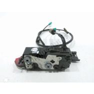 Serrure de porte avant droite