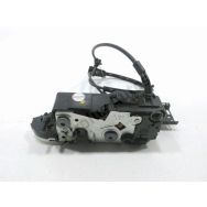 Serrure de porte avant droite